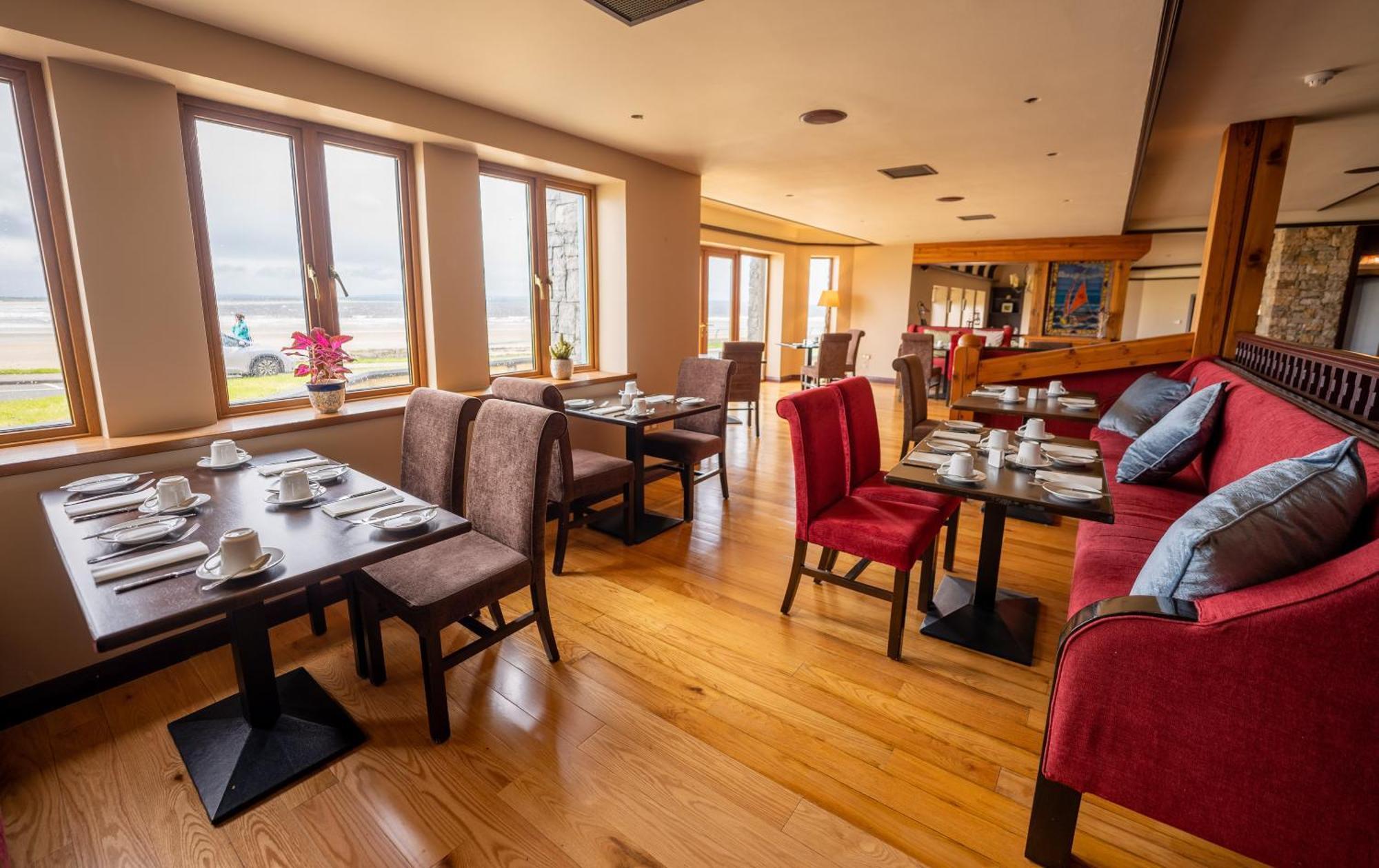Waterfront House & Restaurant Hotel Enniscrone Buitenkant foto