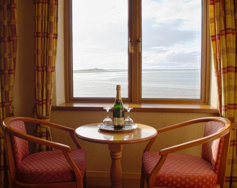 Waterfront House & Restaurant Hotel Enniscrone Buitenkant foto